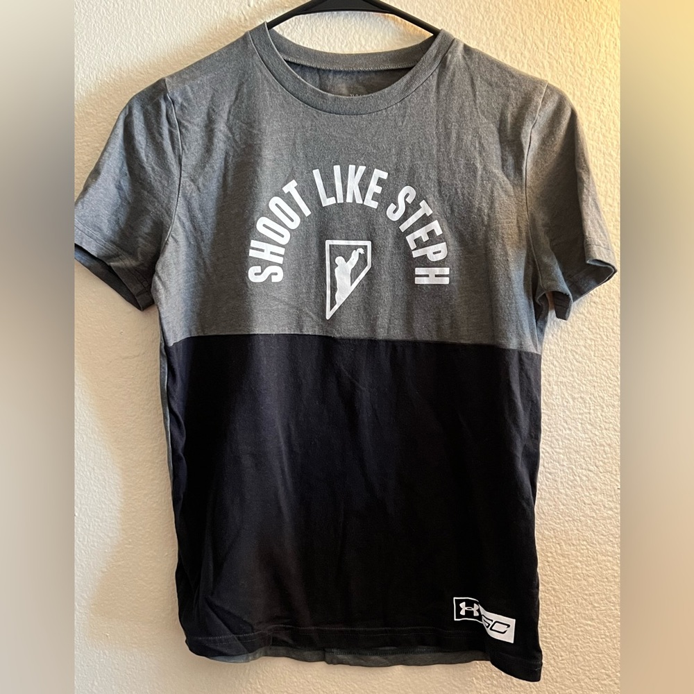 Youth Under Armour shirt size Large